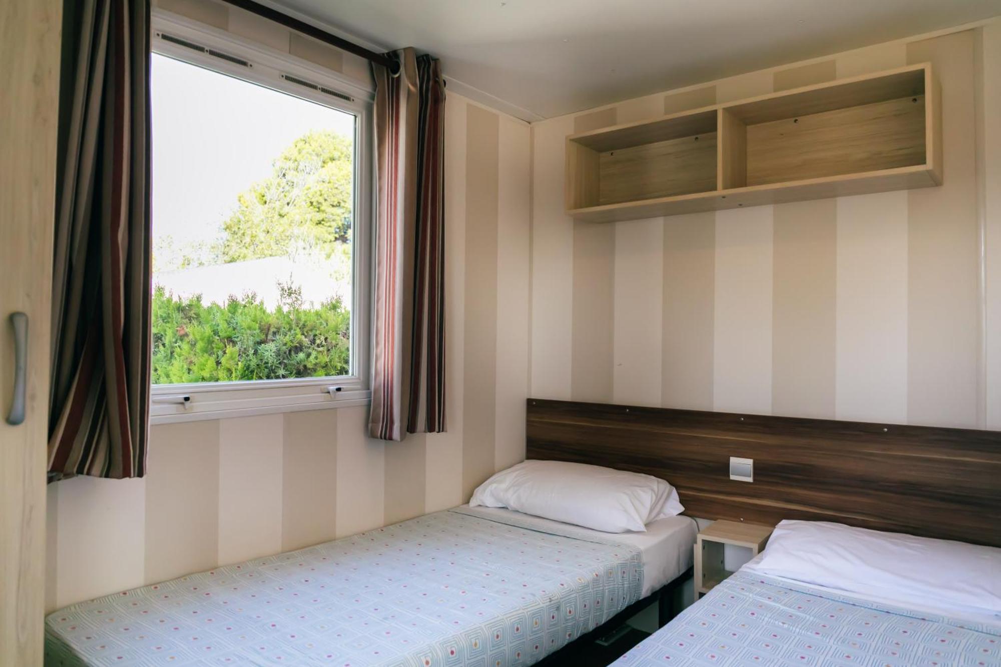 Castell Montgri - Mobile Homes By Lifestyle Holidays L'Estartit Habitación foto