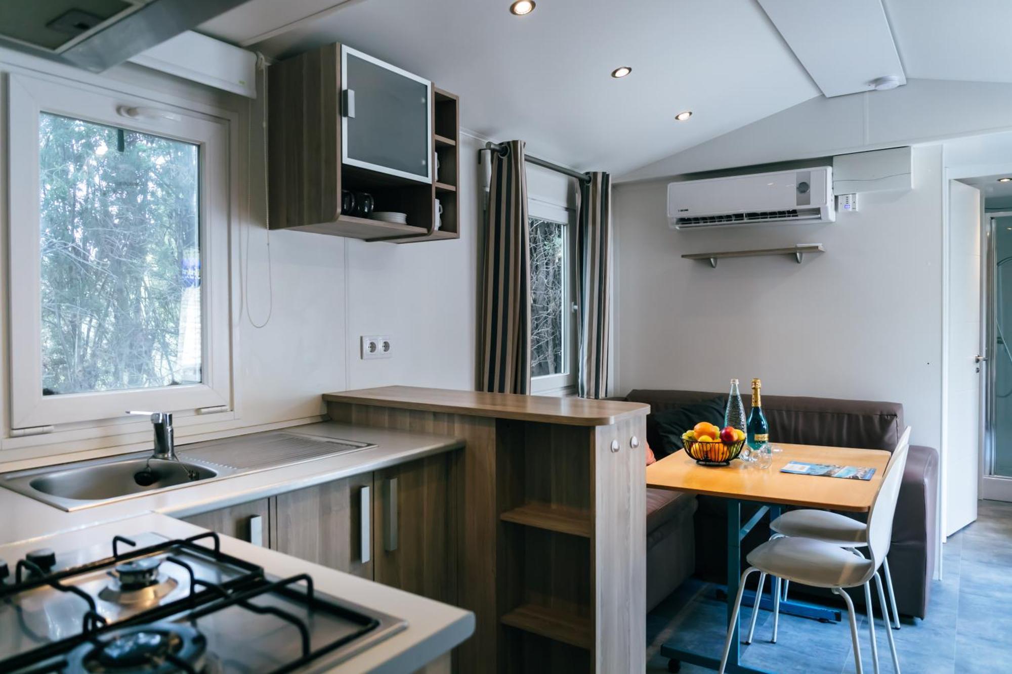 Castell Montgri - Mobile Homes By Lifestyle Holidays L'Estartit Habitación foto
