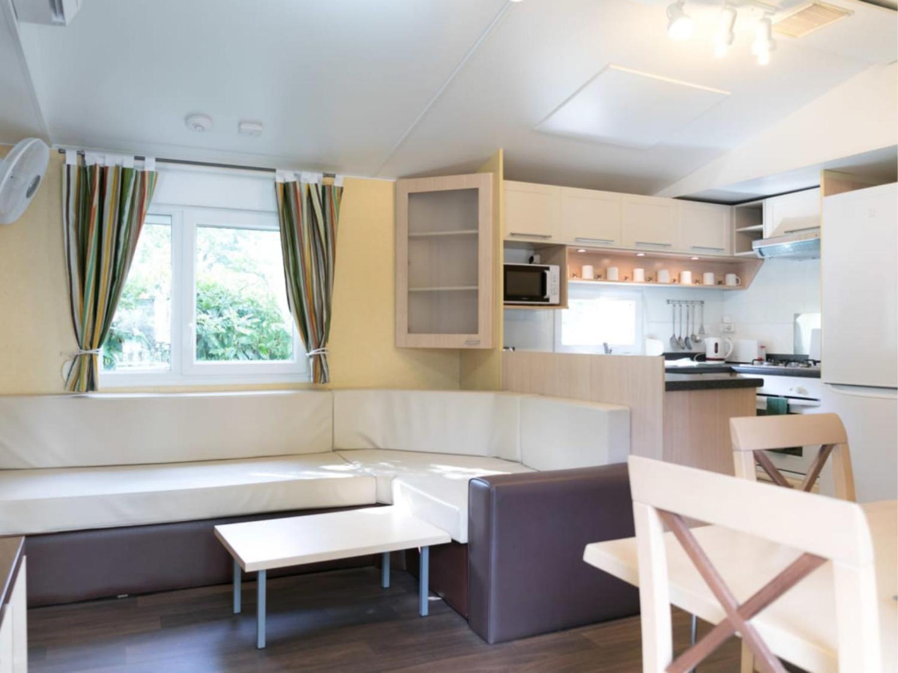 Castell Montgri - Mobile Homes By Lifestyle Holidays L'Estartit Habitación foto
